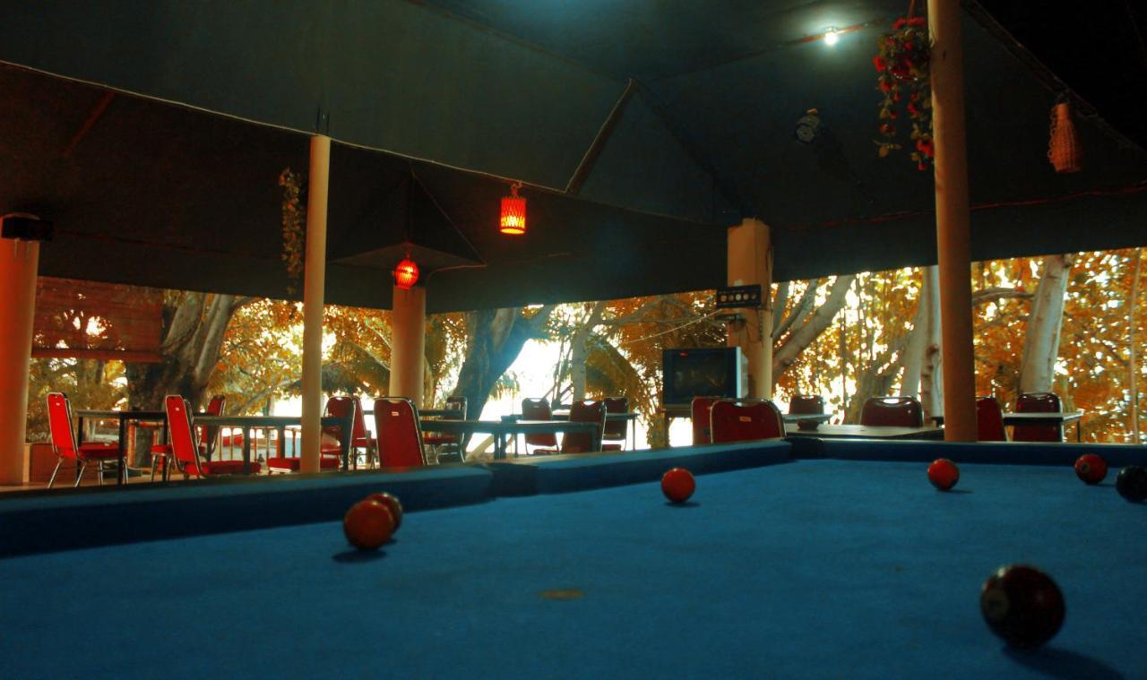 Fx72 Beach Resort Maumere Bagian luar foto