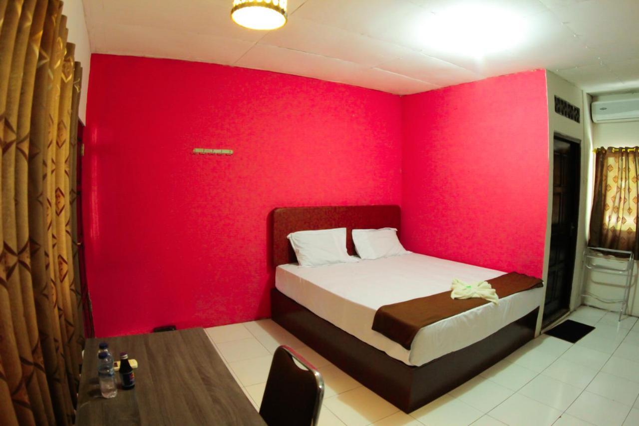 Fx72 Beach Resort Maumere Bagian luar foto