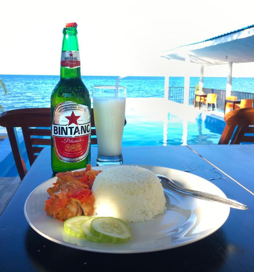 Fx72 Beach Resort Maumere Bagian luar foto